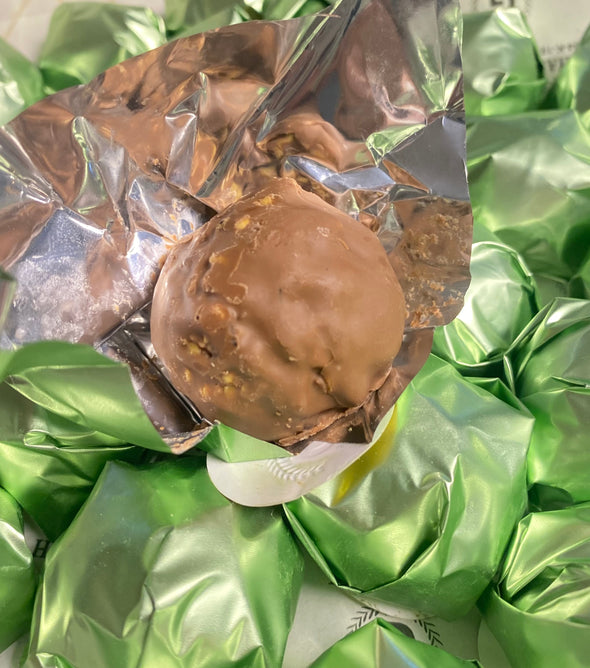 Chocolate ball met pistache crème