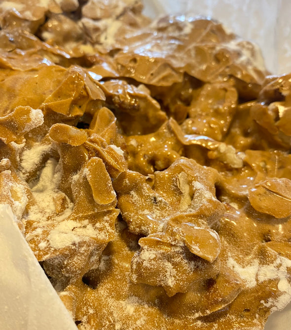 Walnoten halava 1 KG حلاوة جوزية