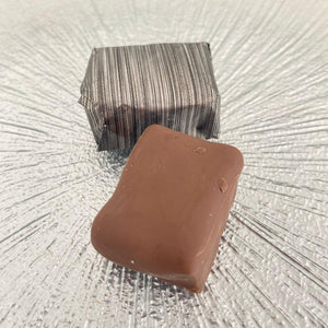 Raha met chocolate