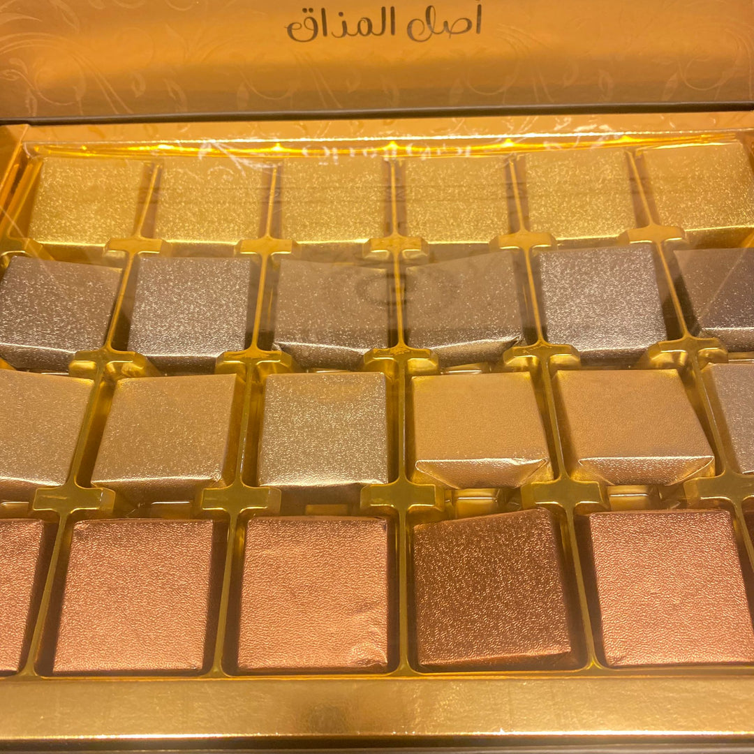 Chocolate dark met noten (Cadeau doos) 450 gram